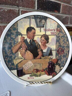 1993 Mother's Day Plate -- #9448-A